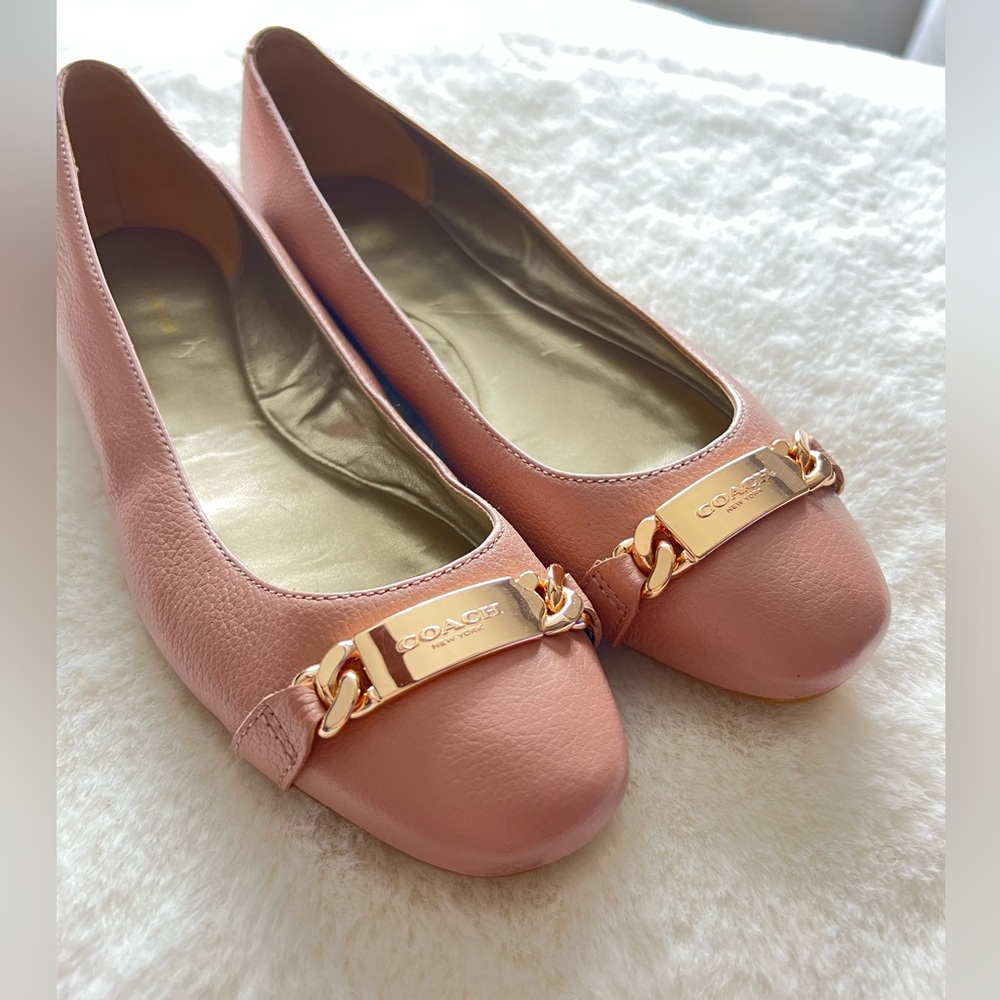 Coach Pink Leather Ballet Flats Gold Logo Hardware Women’s Slip On Shoes sz 9